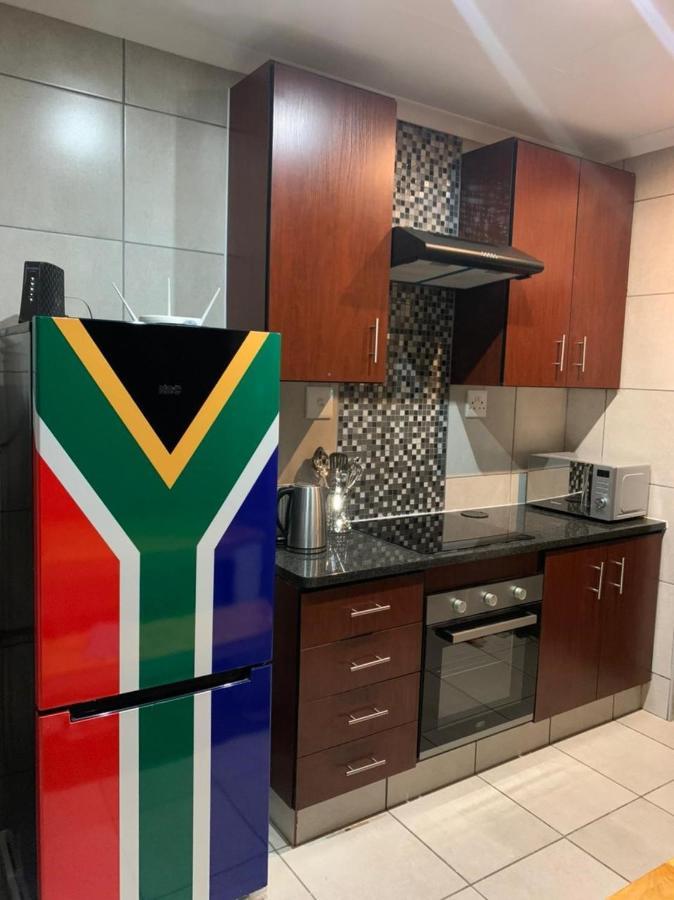 Rhino House With 3 Bedrooms Next To Pilanesberg And Sun City Mogwase Eksteriør billede